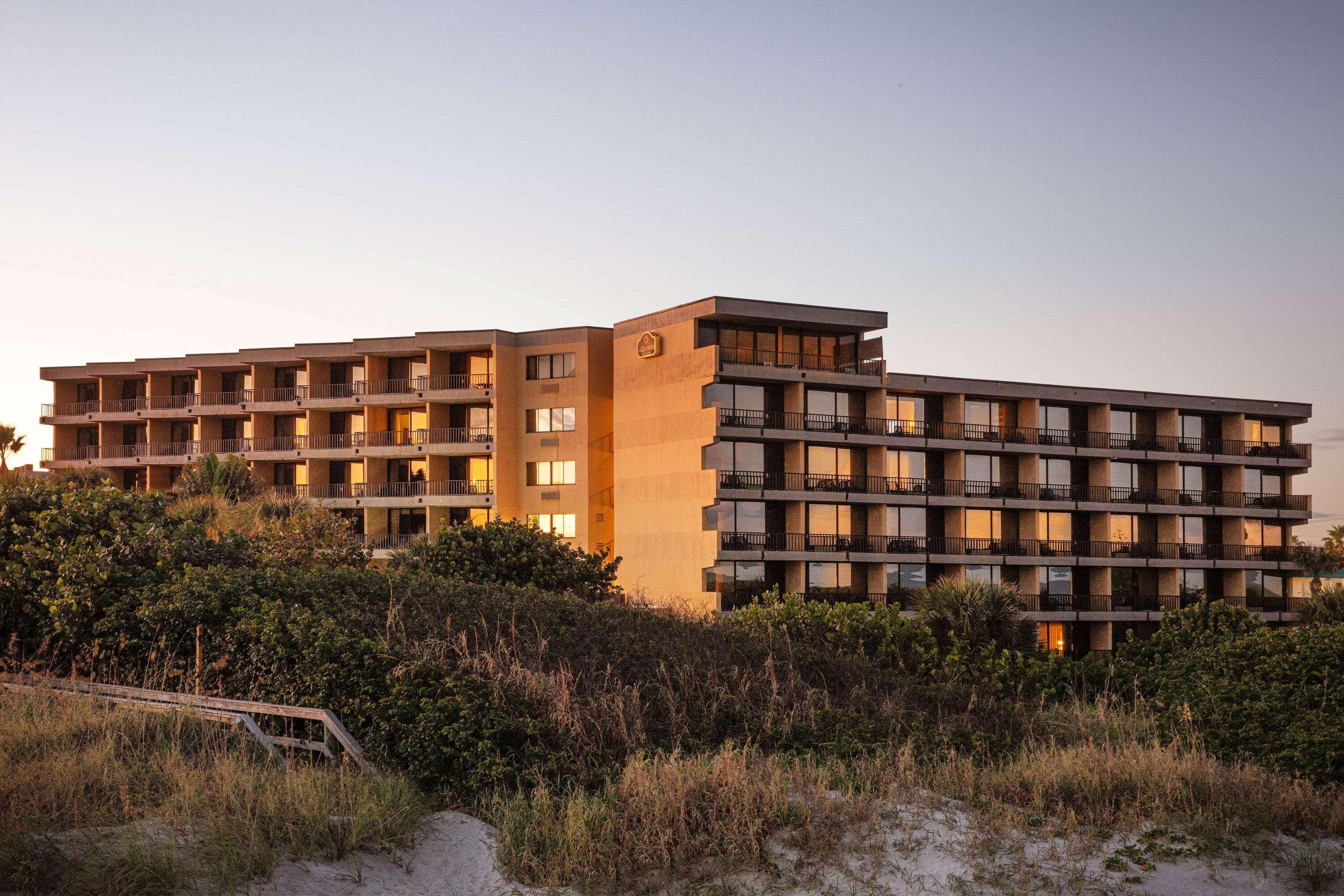 La Quinta By Wyndham Cocoa Beach Oceanfront Exterior foto
